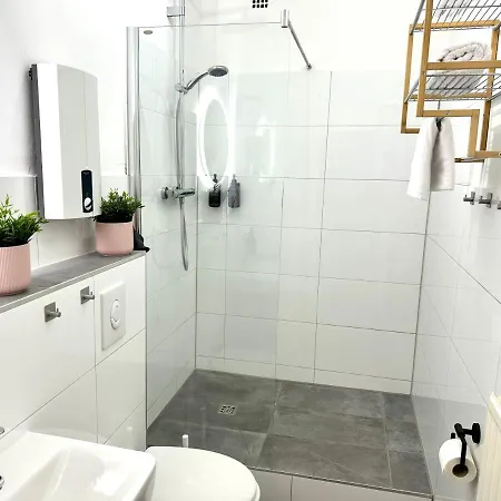 Berg Ruettenscheid, Netflix, Nahe Messe, Klinikum Apartment Essen