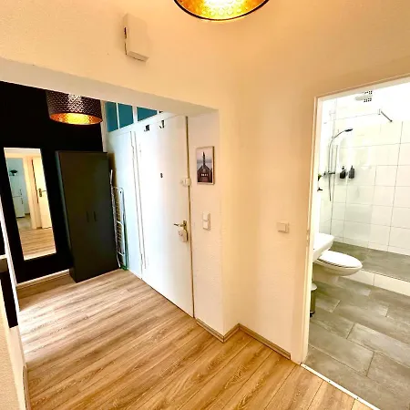 Berg Ruettenscheid, Netflix, Nahe Messe, Klinikum Apartment