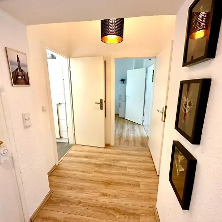 Berg Ruettenscheid, Netflix, Nahe Messe, Klinikum