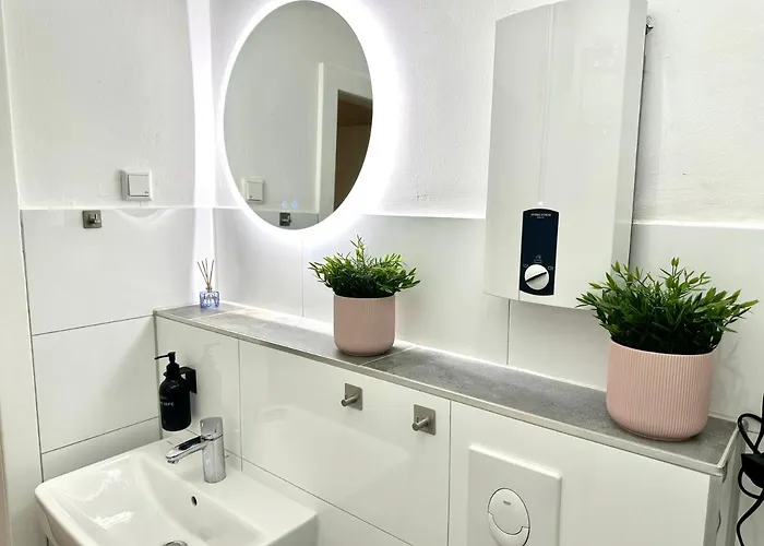 Berg Ruettenscheid, Netflix, Nahe Messe, Klinikum Apartment