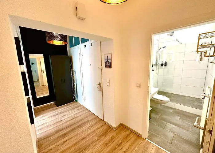 Berg Ruettenscheid, Netflix, Nahe Messe, Klinikum Apartman