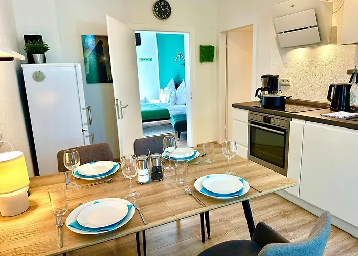 Berg Ruettenscheid, Netflix, Nahe Messe, Klinikum