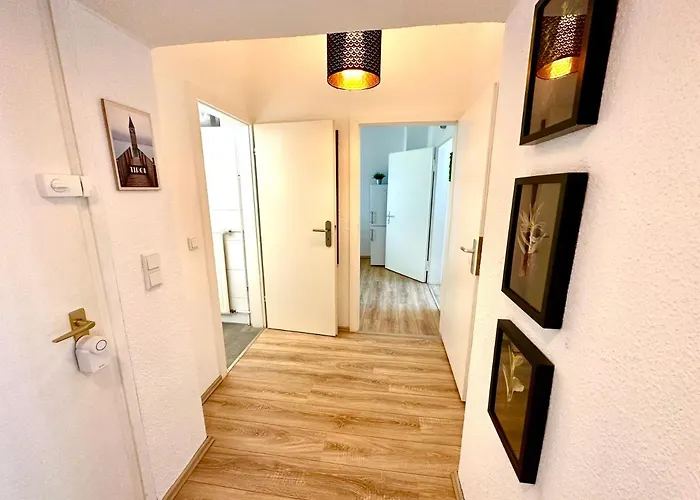 Berg Ruettenscheid, Netflix, Nahe Messe, Klinikum